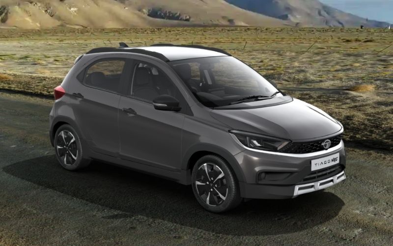 Grey with Black Roof (Cloudy Grey DT)